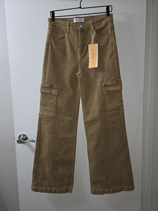 Risen Los Angeles Denim - NWT Risen Los Angeles Cargo Jeans In Mocha Size 9/29